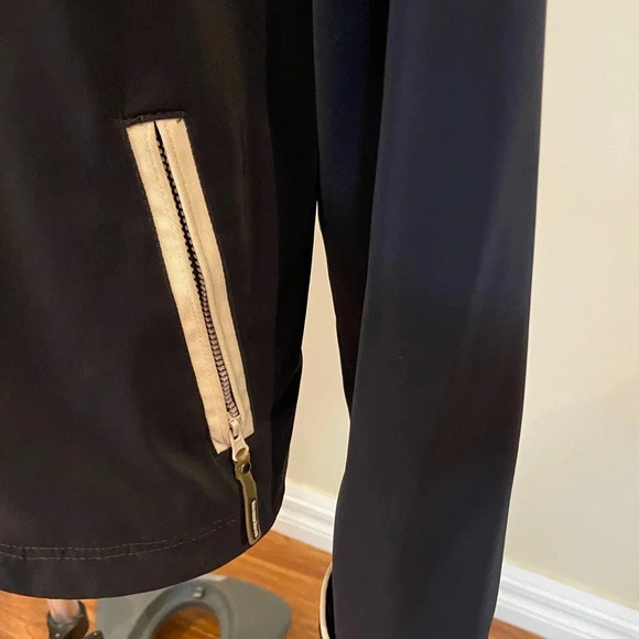 Navy rain coat - Picture 3 of 4